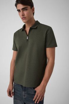 Polo De Punto Con Media Cremallera