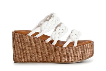 zapatilla de tres tiras sobre cuña de rafia white