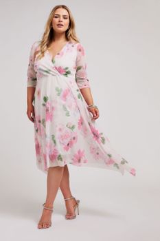 Yours London Vestido De Flores Rosas Con Bajo Asimétrico, Mujer Curvy Y Tallas Grandes, Yours London