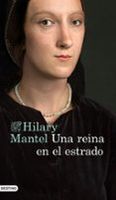 una reina en el estrado