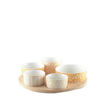 Set de aperitivo de 5 cuencos sobre bandeja de madera redonda