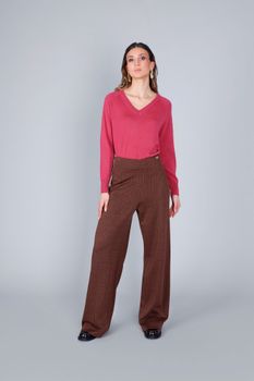 pantalones palazzo de tejido jacquard chocolate check