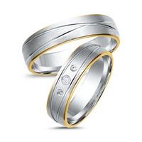 alianzas 8 quilates oro amarillo-blanco 3 diamantes