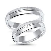 alianzas 8 quilates oro blanco con diamante