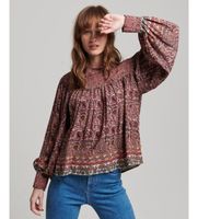 superdry para mujer w6011676a camiseta tejida estampada fruncida burdeos l casual viscosa manga larga