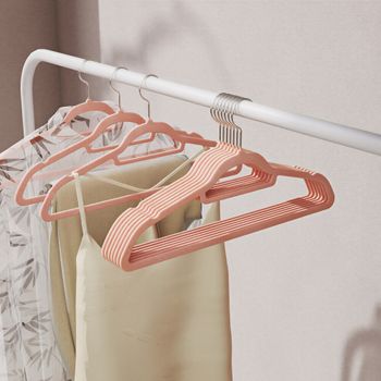 20 perchas antideslizantes de terciopelo rosa