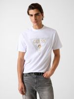 camiseta logo triangulo
