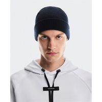 on gorro 2uf30101573 para hombre