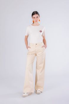 pantalones anchos teñidos en prenda sand
