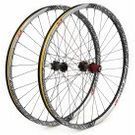 msc juego de ruedas enduro 275 blanco  negro