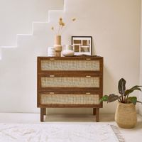 comoda de mango macizo acabado nogal y rejilla de 90 cm