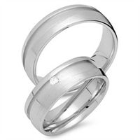 alianzas 8 quilates oro blanco con diamante