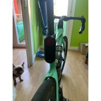montura ligera compatible con tija bianchi oltre xr4