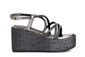 sandalias con tiras cruzadas de pedrería sobre cuña de rafia black 40