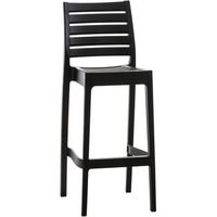 taburete de bar para interior o exterior en plastico negro apilable con reposapies 100000656