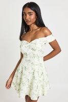 vestido mini skater de flores con escote bardot verde