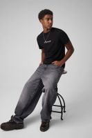 camiseta con logotipo bordado corte slim